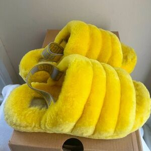 KIDS UGG K FLUFF YEAH SLIDE